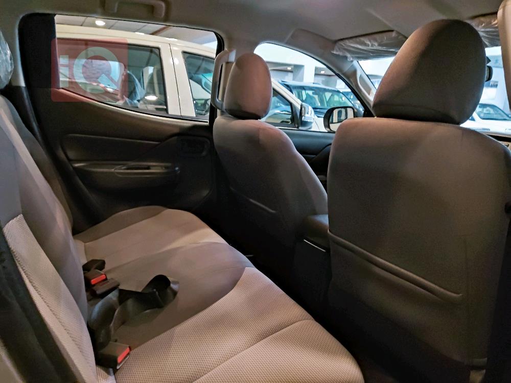 میتسوبیشی L200